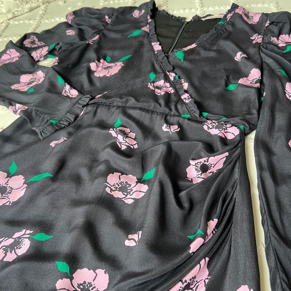 ASTR Black Lilac Floral Marinke Mini Dress SIZE M - Picture 4 of 15